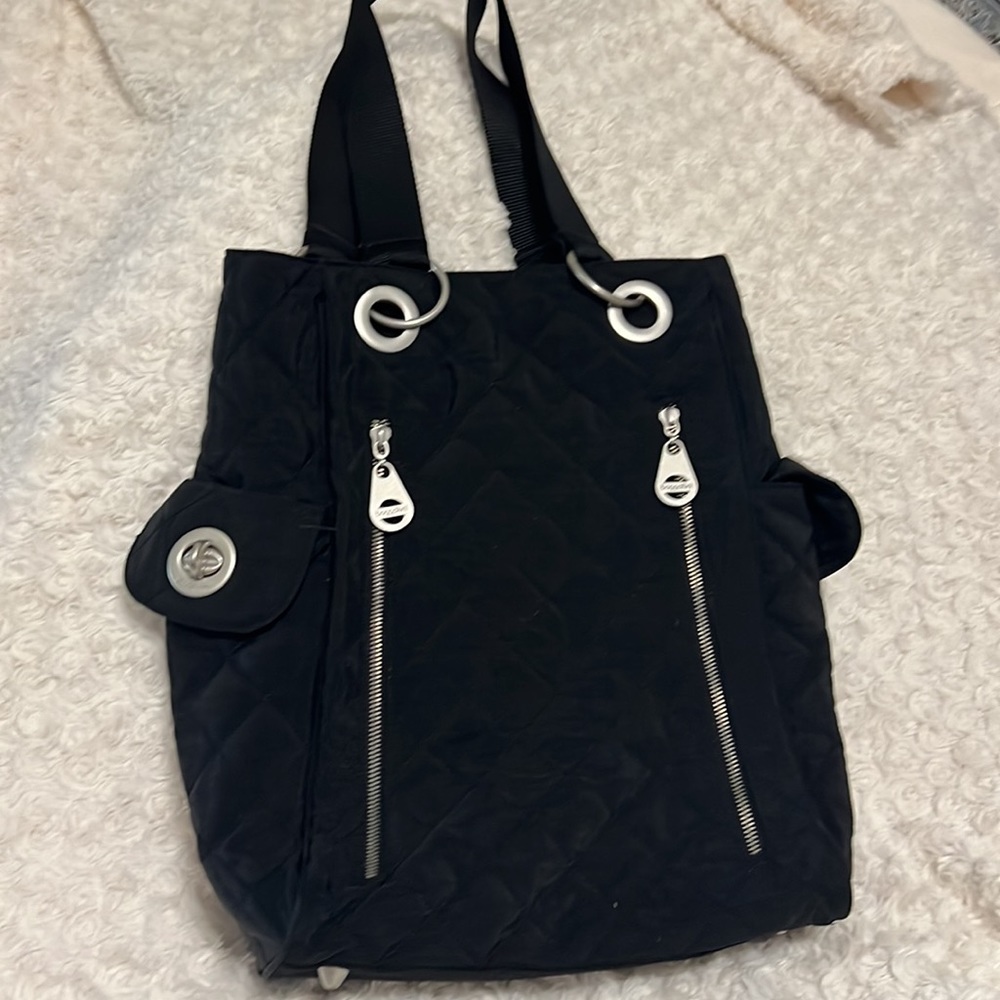 Baggallini Tote - Black silver hardware